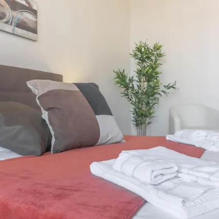 Riva Palace By Wonderful Italy Διαμέρισμα *