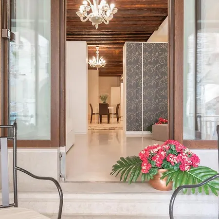 Διαμέρισμα Riva Palace By Wonderful Italy Βενετία