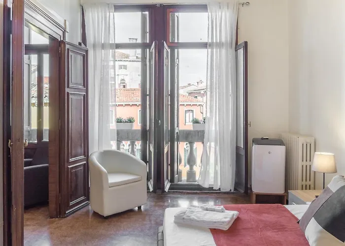 Riva Palace By Wonderful Italy *